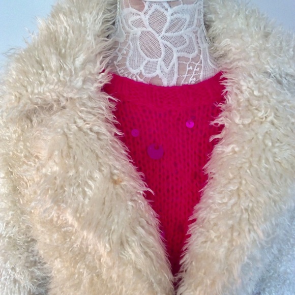 Vintage Faux Fur White Coat - Picture 11 of 12